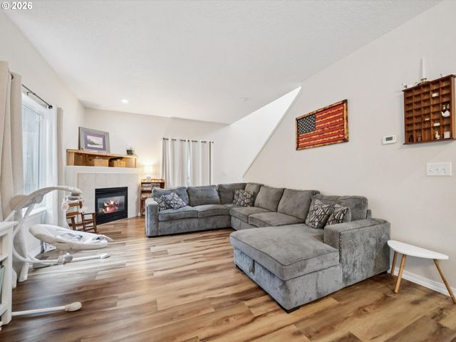 38771 BARLOW Pkwy, Sandy, OR 97055