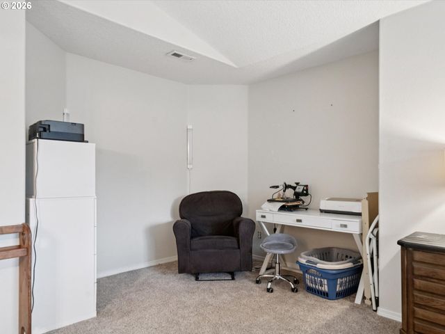 38771 BARLOW Pkwy, Sandy, OR 97055