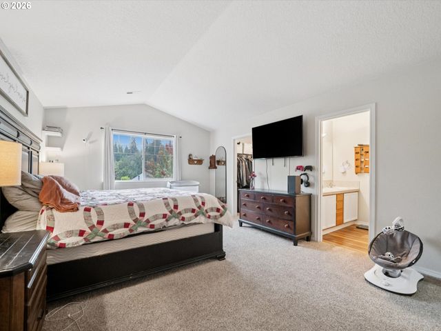 38771 BARLOW Pkwy, Sandy, OR 97055