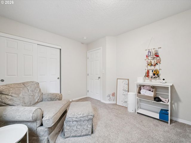 38771 BARLOW Pkwy, Sandy, OR 97055