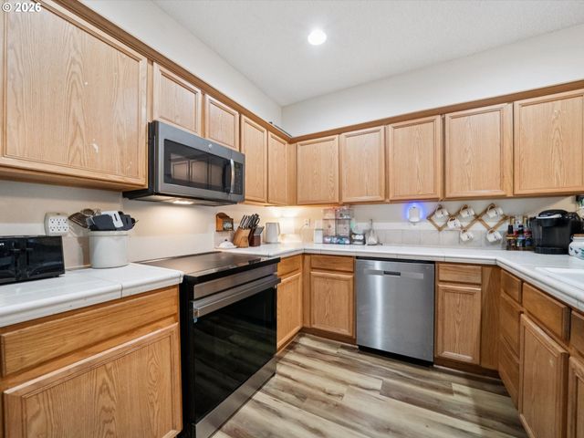 38771 BARLOW Pkwy, Sandy, OR 97055