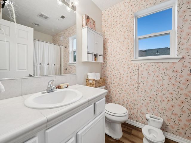 38771 BARLOW Pkwy, Sandy, OR 97055