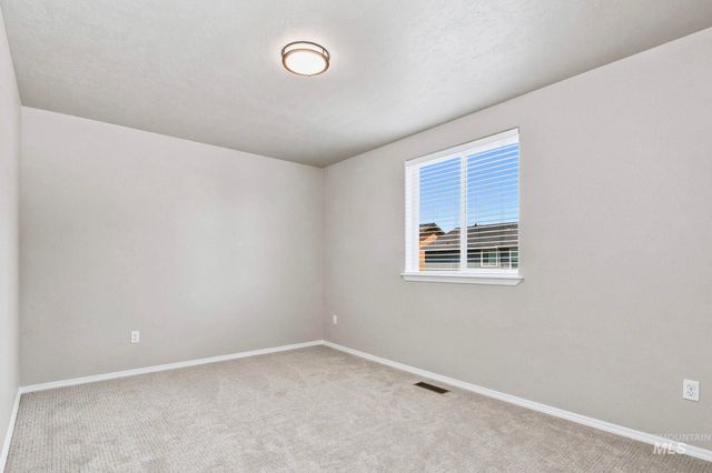 2890 NW 11th Avenue, Meridian, ID 83646