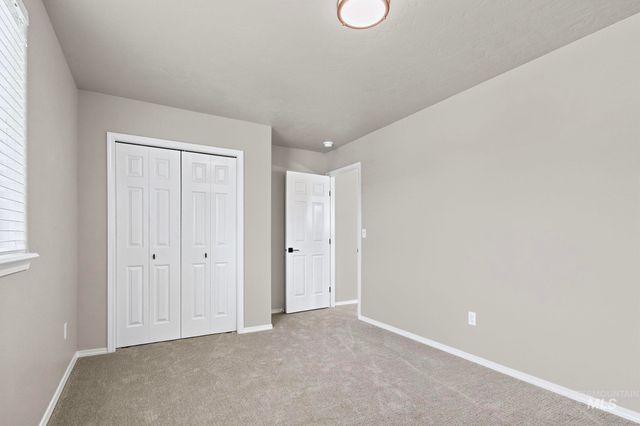 2890 NW 11th Avenue, Meridian, ID 83646