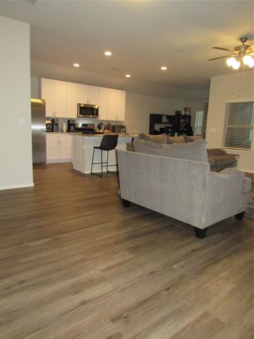 9991 Spring Creek Road, Cleveland, TX 77327