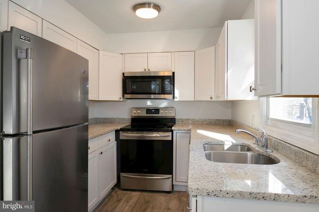 1647 HYLTON AVE, Woodbridge, VA 22191