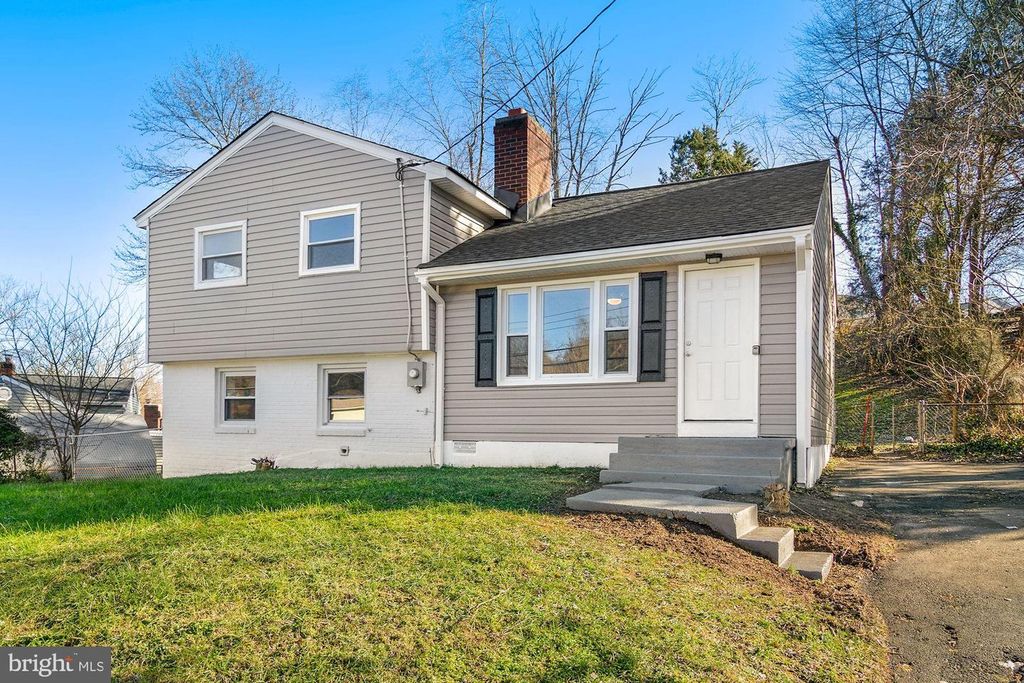 1647 HYLTON AVE, Woodbridge, VA 22191