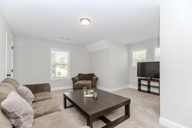 122 Kinsley Way, Statham, GA 30666