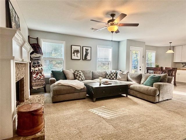 122 Kinsley Way, Statham, GA 30666