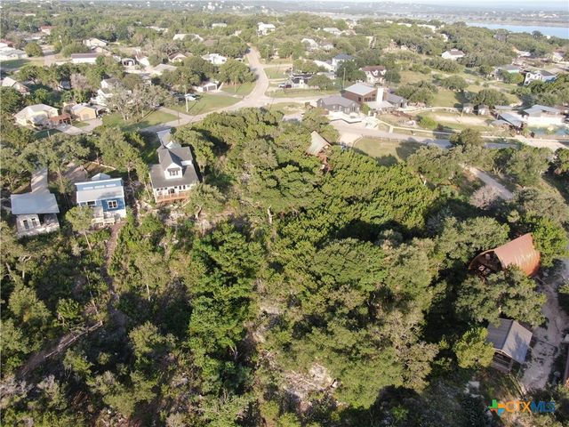 2111 Lakeview Drive, Canyon Lake, TX 78133