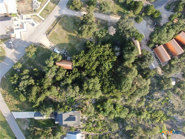 2111 Lakeview Drive, Canyon Lake, TX 78133