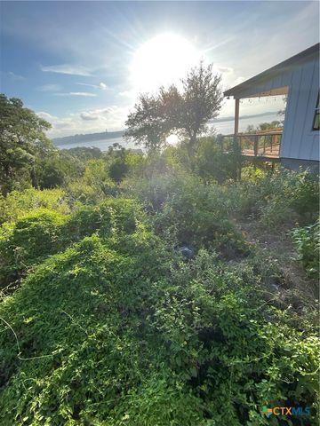 2111 Lakeview Drive, Canyon Lake, TX 78133