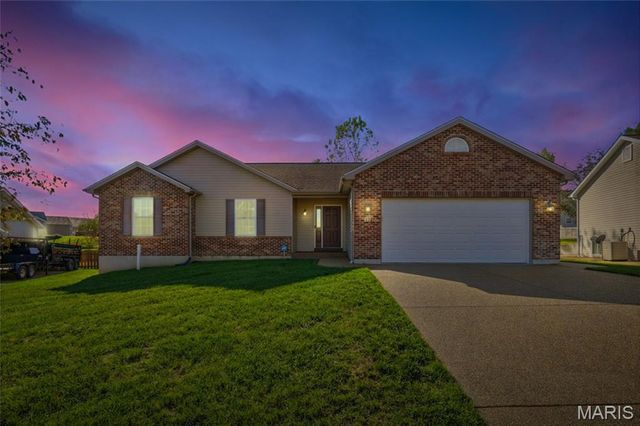 12 Bittersweet Drive, Troy, MO 63379
