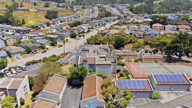 5017 Palmetto Avenue 62, Pacifica, CA 94044