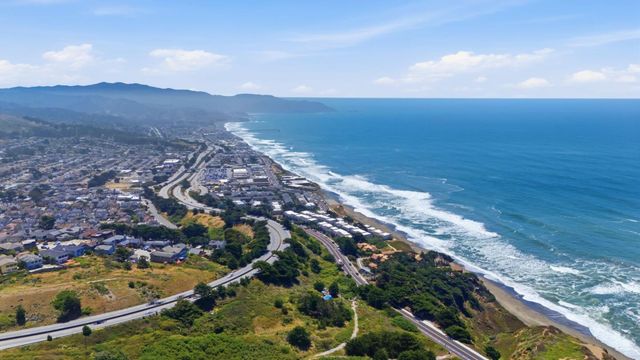 5017 Palmetto Avenue 62, Pacifica, CA 94044