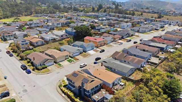 5017 Palmetto Avenue 62, Pacifica, CA 94044