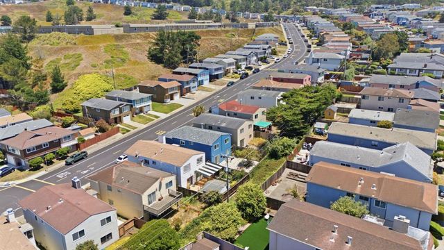 5017 Palmetto Avenue 62, Pacifica, CA 94044