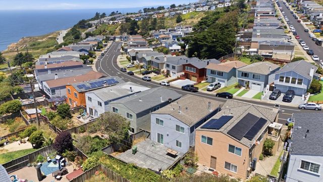 5017 Palmetto Avenue 62, Pacifica, CA 94044