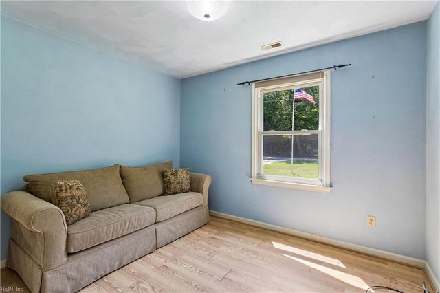 752 Manning Bridge RD, Suffolk, VA 23434