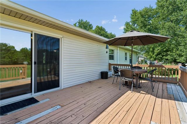 752 Manning Bridge RD, Suffolk, VA 23434