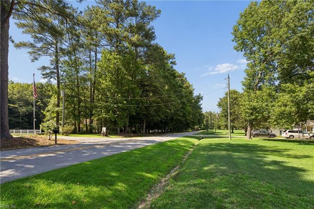752 Manning Bridge RD, Suffolk, VA 23434