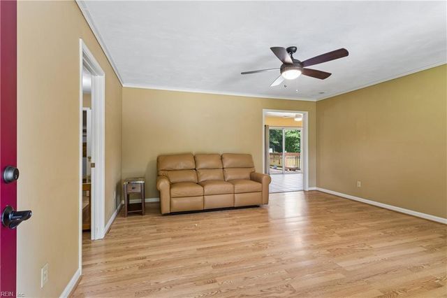 752 Manning Bridge RD, Suffolk, VA 23434
