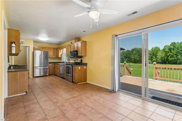 752 Manning Bridge RD, Suffolk, VA 23434
