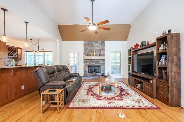 7120 Homestead Circle, Hixson, TN 37343