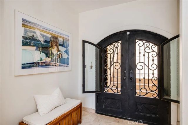 26616 Ocean View Drive, Malibu, CA 90265