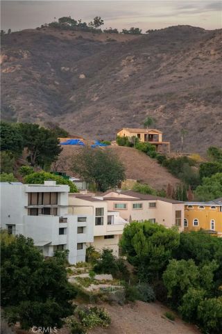 26616 Ocean View Drive, Malibu, CA 90265