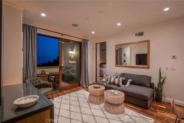 26616 Ocean View Drive, Malibu, CA 90265