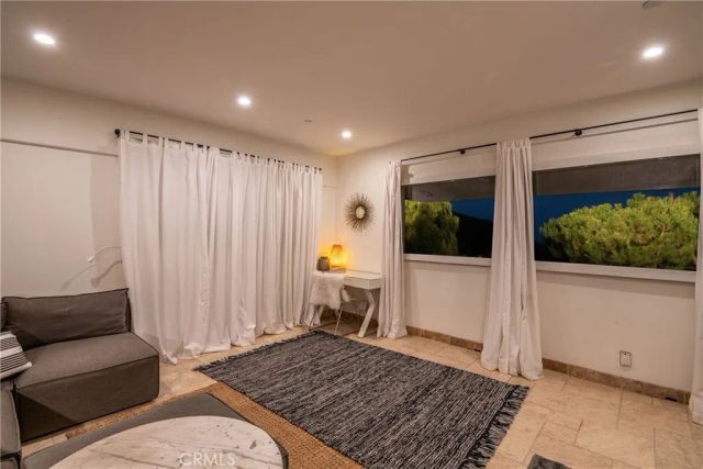 26616 Ocean View Drive, Malibu, CA 90265