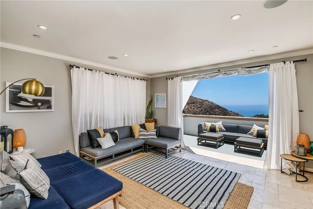 26616 Ocean View Drive, Malibu, CA 90265
