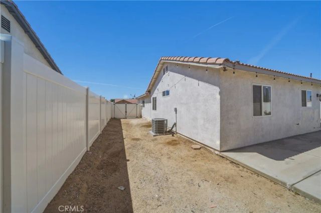 15435 Kearny, Adelanto, CA 92301