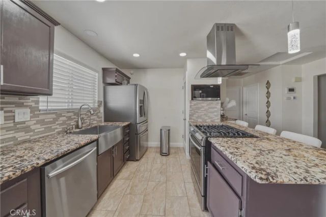 15435 Kearny, Adelanto, CA 92301