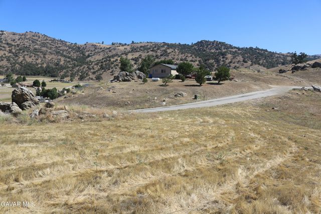 Assault Drive, Tehachapi, CA 93561