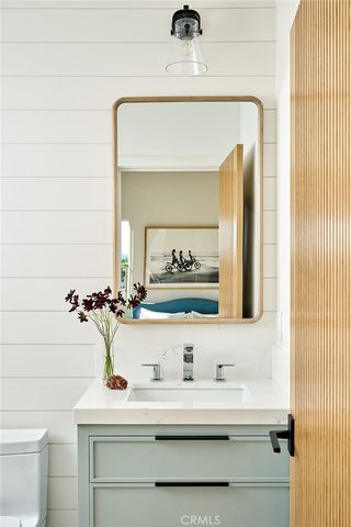 2526 Hermosa Ave, Hermosa Beach, CA 90254