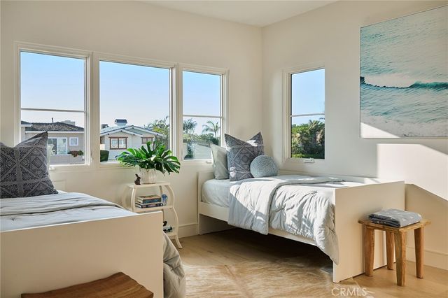 2526 Hermosa Ave, Hermosa Beach, CA 90254