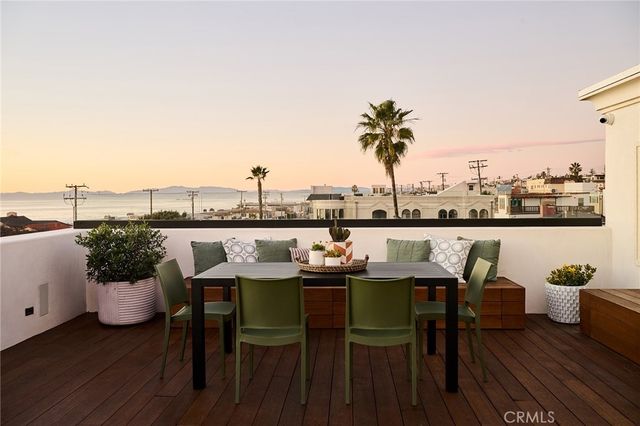 2526 Hermosa Ave, Hermosa Beach, CA 90254