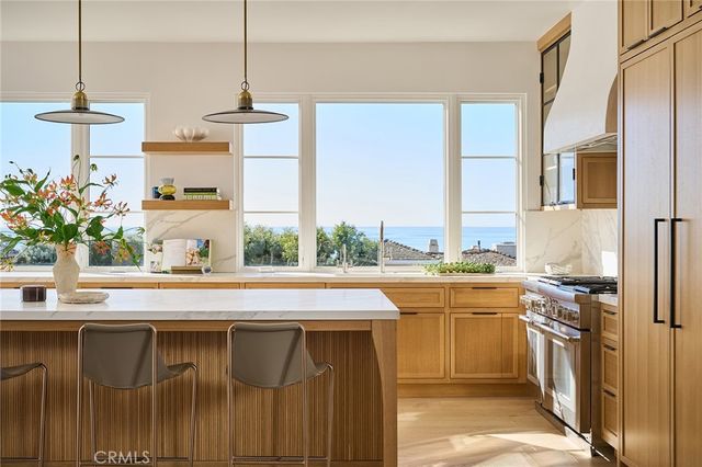 2526 Hermosa Ave, Hermosa Beach, CA 90254