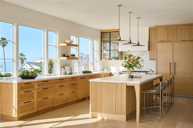 2526 Hermosa Ave, Hermosa Beach, CA 90254