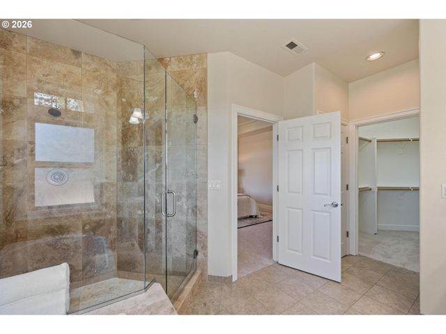 11620 Se BUCKSKIN Ct, Happy Valley, OR 97086