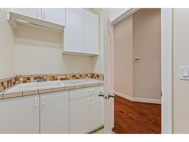 11620 Se BUCKSKIN Ct, Happy Valley, OR 97086