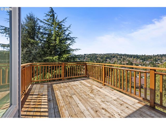 11620 Se BUCKSKIN Ct, Happy Valley, OR 97086