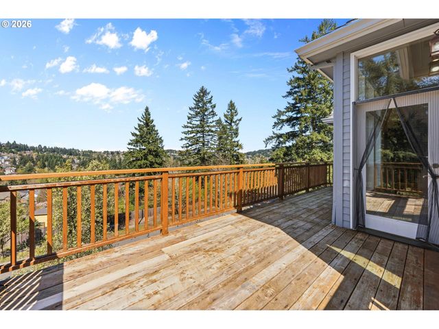 11620 Se BUCKSKIN Ct, Happy Valley, OR 97086