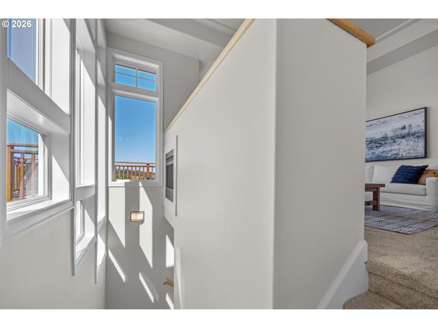 11620 Se BUCKSKIN Ct, Happy Valley, OR 97086