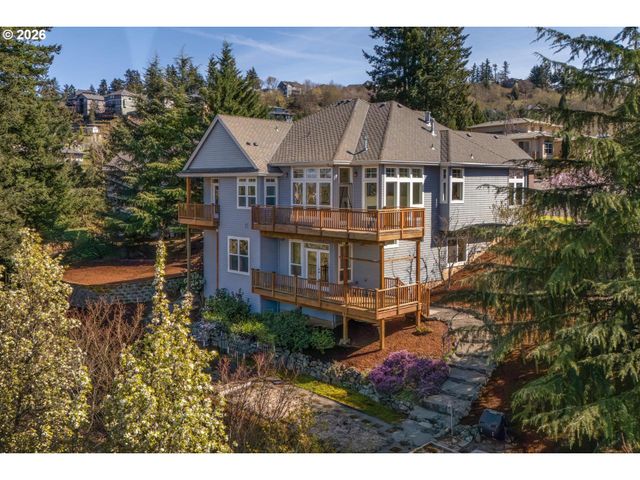 11620 Se BUCKSKIN Ct, Happy Valley, OR 97086