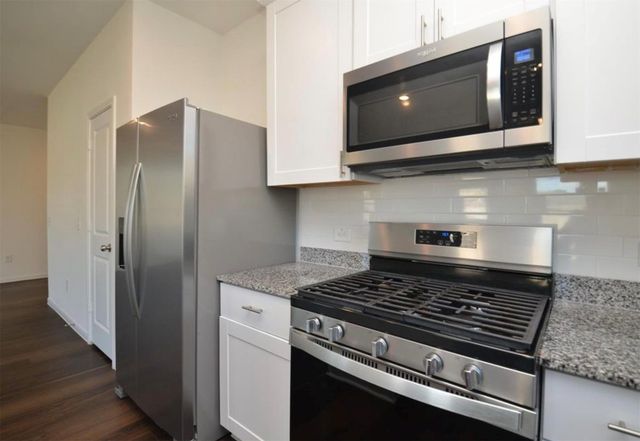 16439 Big Hickory Dr, Conroe, TX 77302