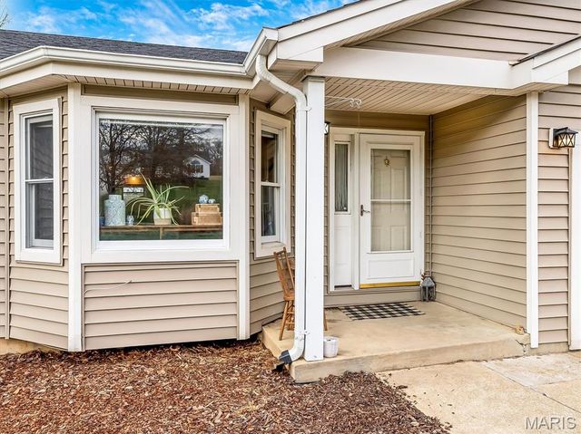 2725 Fantasy Lane, Villa Ridge, MO 63089