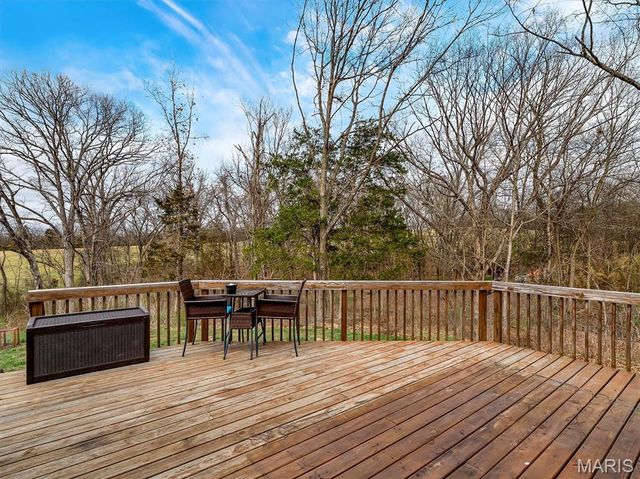 2725 Fantasy Lane, Villa Ridge, MO 63089